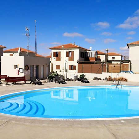 Casa Silencio, Villa With Terrace, Garden And Large Pool Area Corralejo Exterior photo